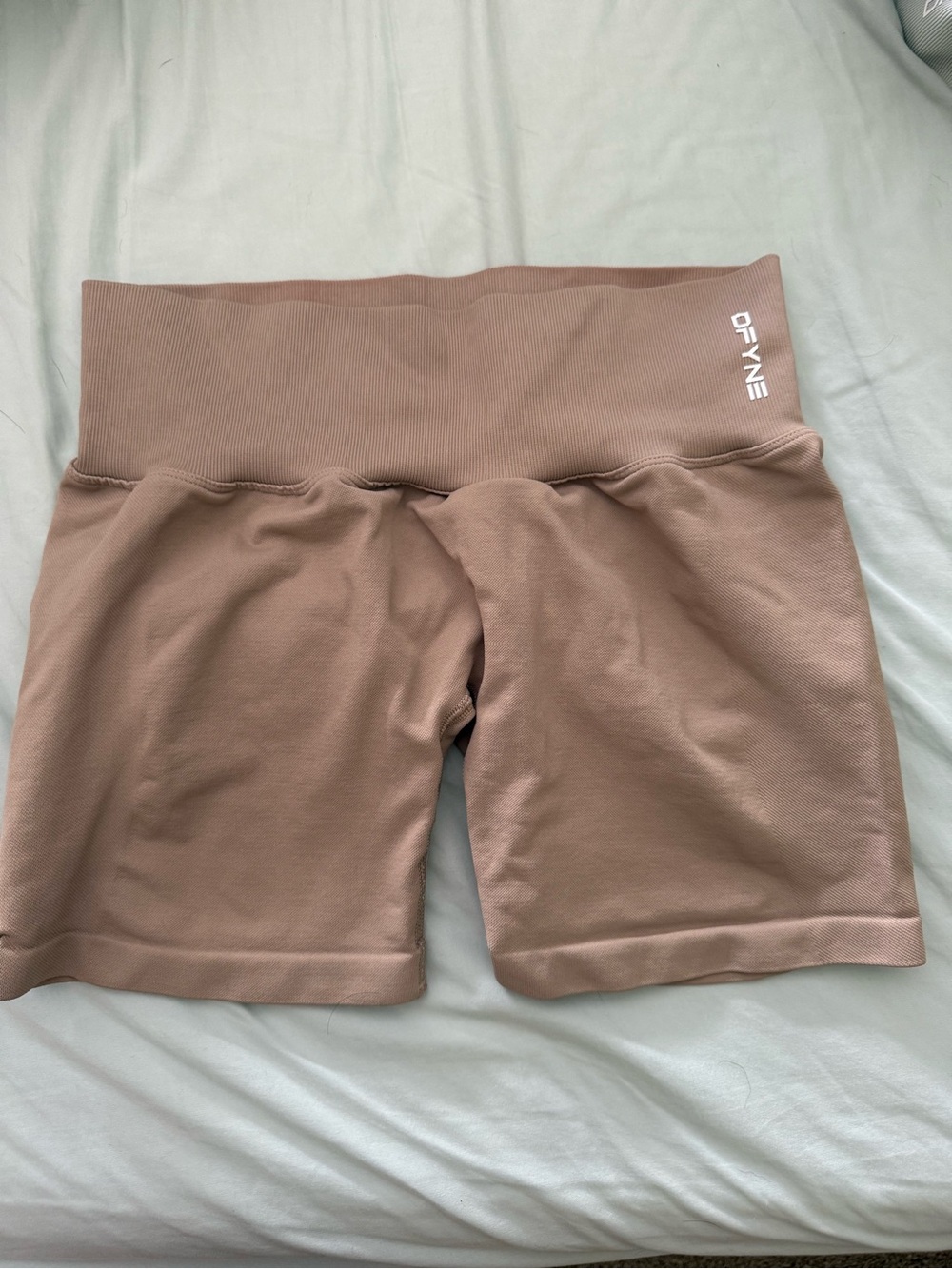 DFYNE High-Rise Bike Shorts — Taupe - Picture 2 of 3